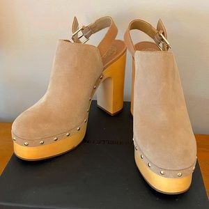 NEW Vince Camuto Ithernda High Platform Suede Clog in Tortilla - Size 7